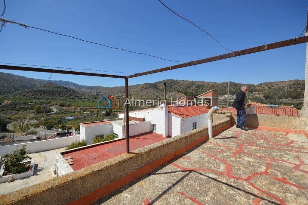 6 soveværelse Byhus til salg i Sufli - € 85.000 (Ref: 4517685)