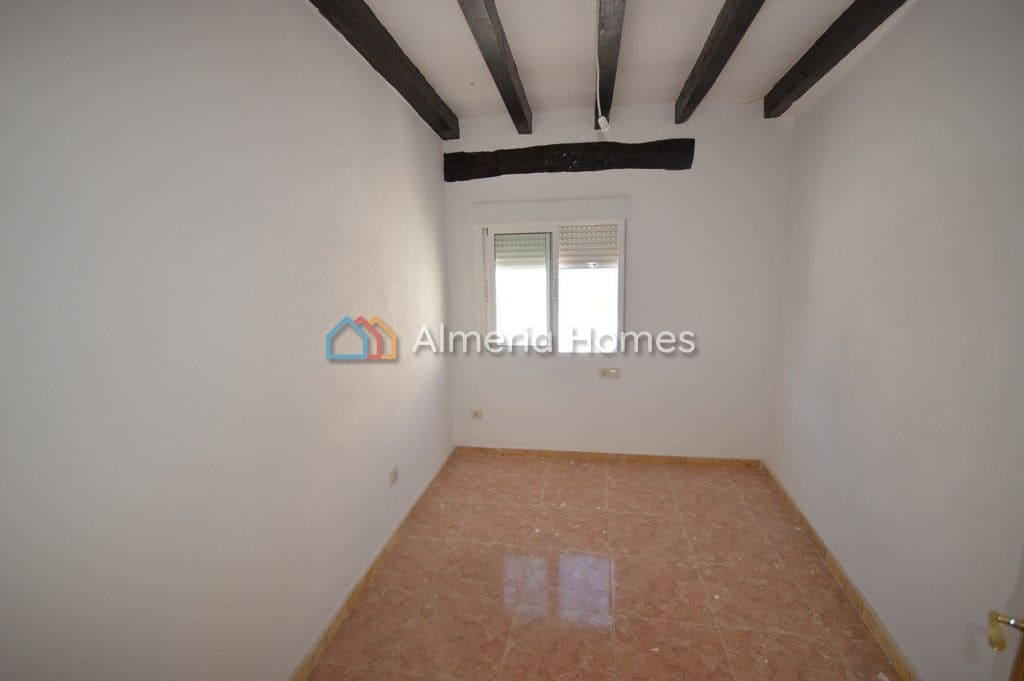 5 soveværelse Byhus til salg i Urracal - € 99.000 (Ref: 4517686)