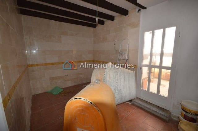 5 soveværelse Byhus til salg i Urrácal - € 99.000 (Ref: 4517686)