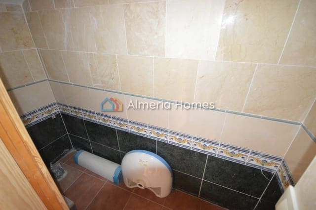 5 soveværelse Byhus til salg i Urrácal - € 99.000 (Ref: 4517686)