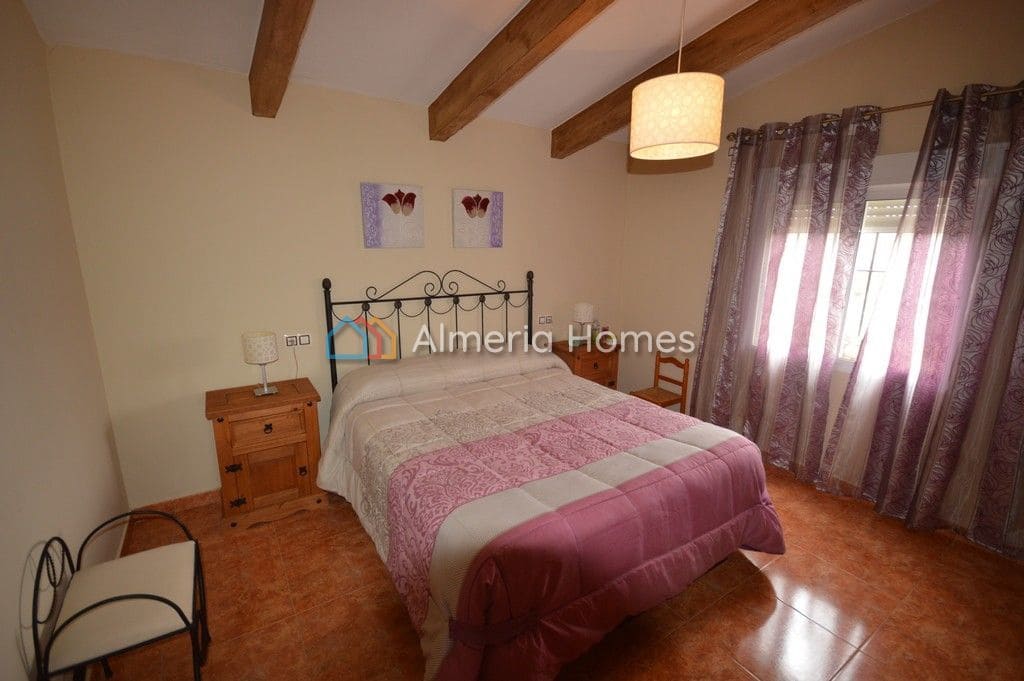 3 soveværelse Finca/Landehus til salg i Albox - € 160.000 (Ref: 4537957)
