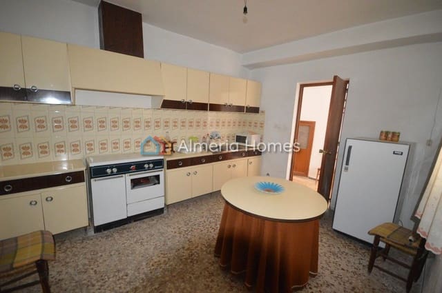 3 makuuhuone Omakotitalo myytävänä paikassa Albox - 85 000 € (Ref: 4537961)