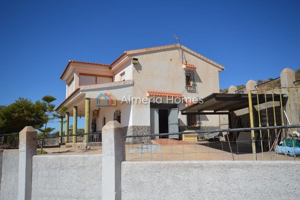 3 soveværelse Villa til salg i Zurgena med swimmingpool - € 269.950 (Ref: 4541101)