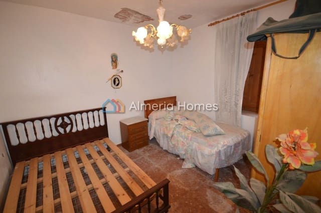 7 soveværelse Byhus til salg i Albox - € 123.000 (Ref: 4568558)