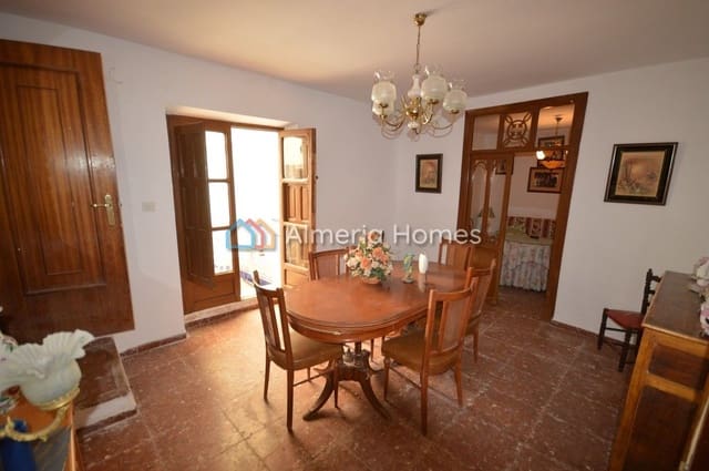 7 soveværelse Byhus til salg i Albox - € 123.000 (Ref: 4568558)