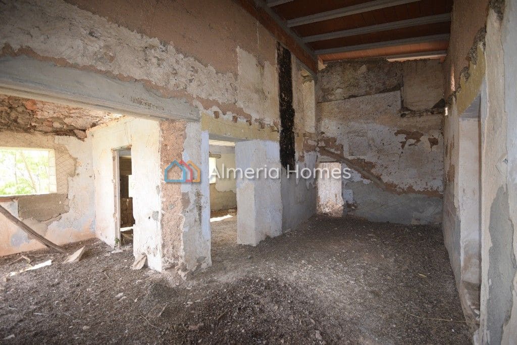 5 soveværelse Finca/Landehus til salg i Albox - € 41.950 (Ref: 4706158)