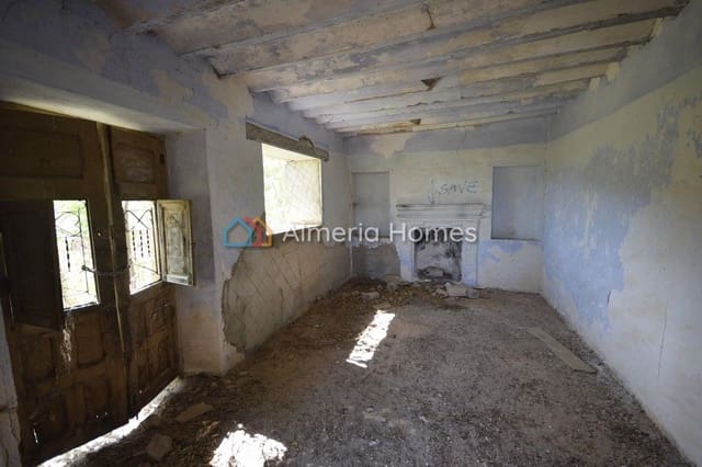 5 soveværelse Finca/Landehus til salg i Albox - € 41.950 (Ref: 4706158)