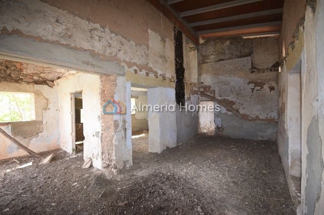 5 soveværelse Finca/Landehus til salg i Albox - € 41.950 (Ref: 4706158)