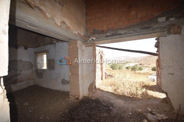 5 soveværelse Finca/Landehus til salg i Albox - € 41.950 (Ref: 4706158)