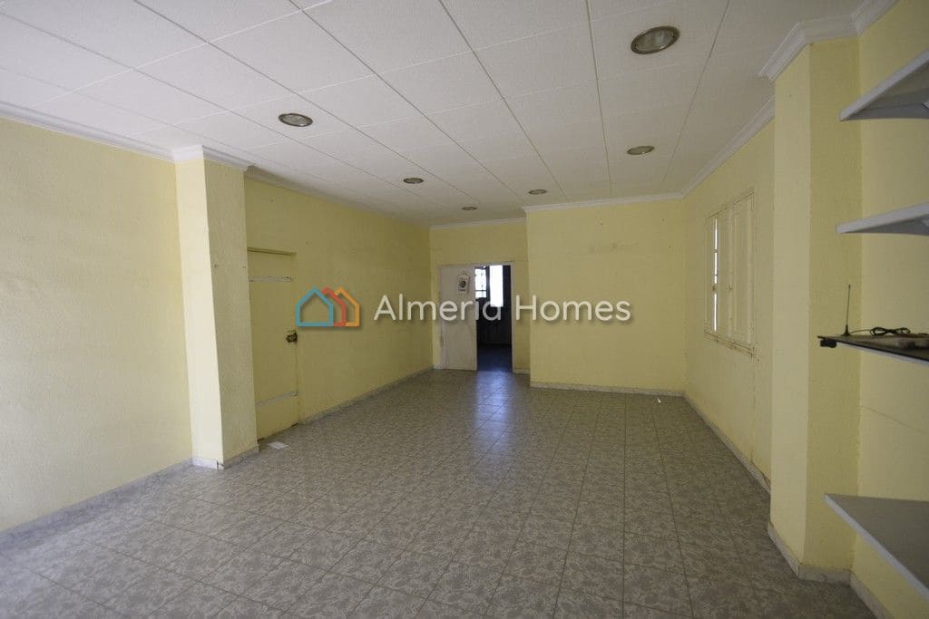 Erhverv til salg i Albox - € 65.000 (Ref: 4831785)