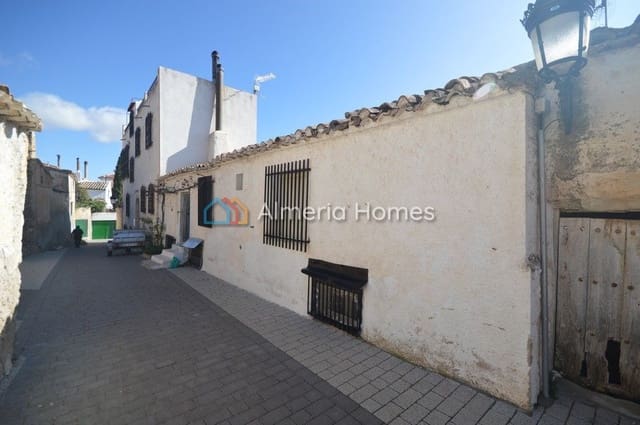 2 makuuhuone Omakotitalo myytävänä paikassa Oria - 44 950 € (Ref: 4876743)