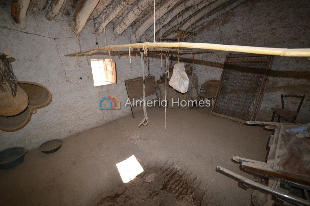 2 makuuhuone Omakotitalo myytävänä paikassa Oria - 44 950 € (Ref: 4876743)