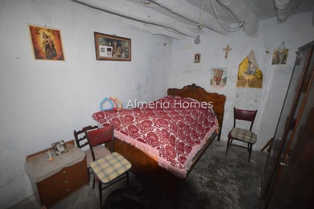 2 makuuhuone Omakotitalo myytävänä paikassa Oria - 44 950 € (Ref: 4876743)