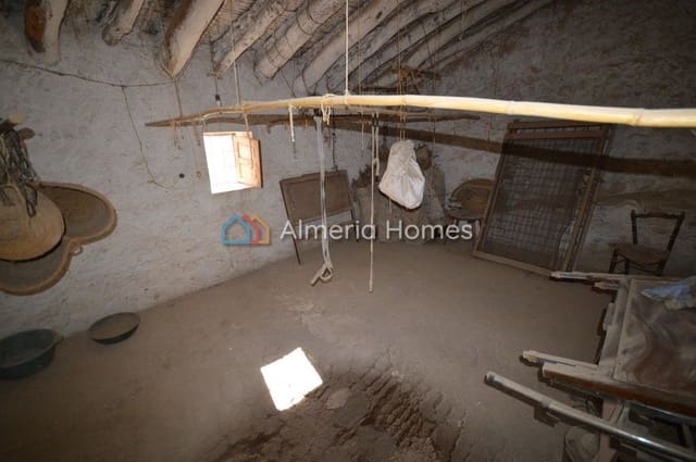 2 makuuhuone Omakotitalo myytävänä paikassa Oria - 44 950 € (Ref: 4876743)