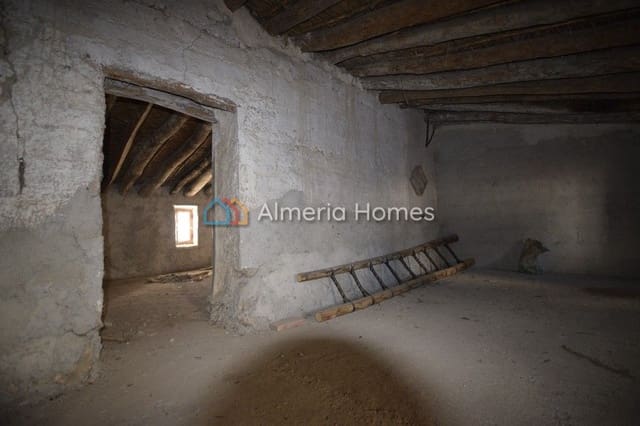 Byhus til salg i Los Cerricos, Oria - € 49.950 (Ref: 4888650)