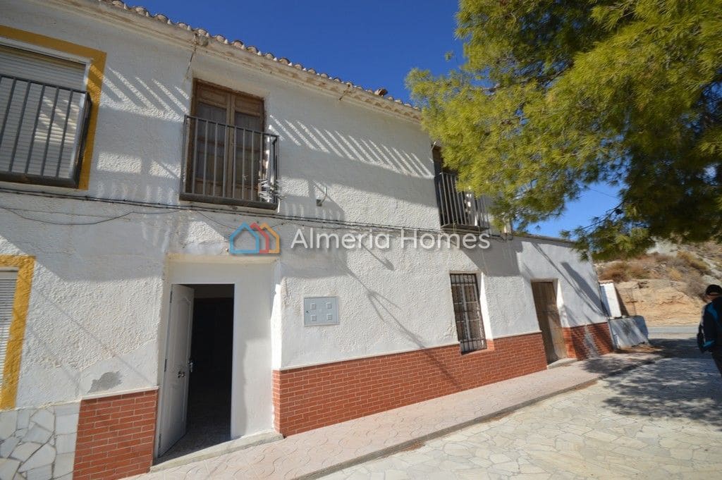 5 bedroom Finca/Country House for sale in Arboleas - € 85,000 (Ref: 5649828)