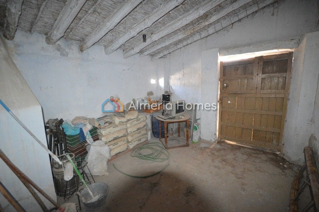 5 bedroom Finca/Country House for sale in Arboleas - € 85,000 (Ref: 5649828)