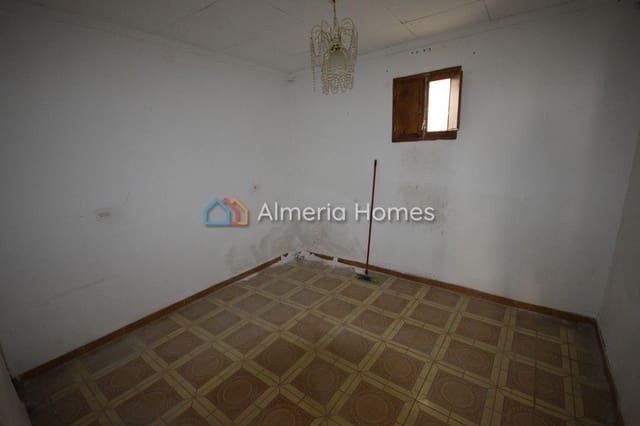 5 sovrum Finca/Hus på landet till salu i Oria - 69 950 € (Ref: 6017704)