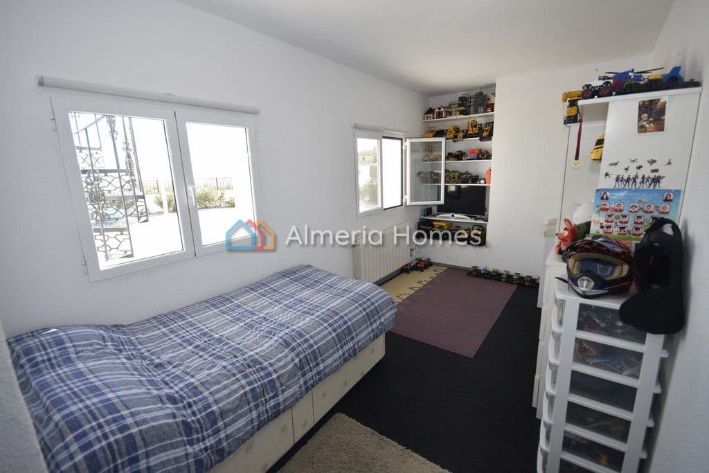 3 sovrum Villa till salu i Oria - 198 950 € (Ref: 6129415)