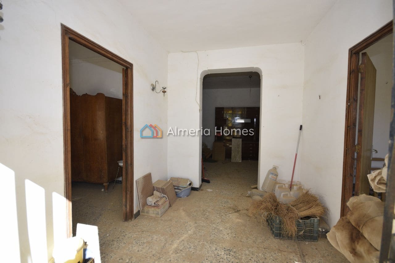 5 bedroom Finca/Country House for sale in Albox - € 89,000 (Ref: 6249099)