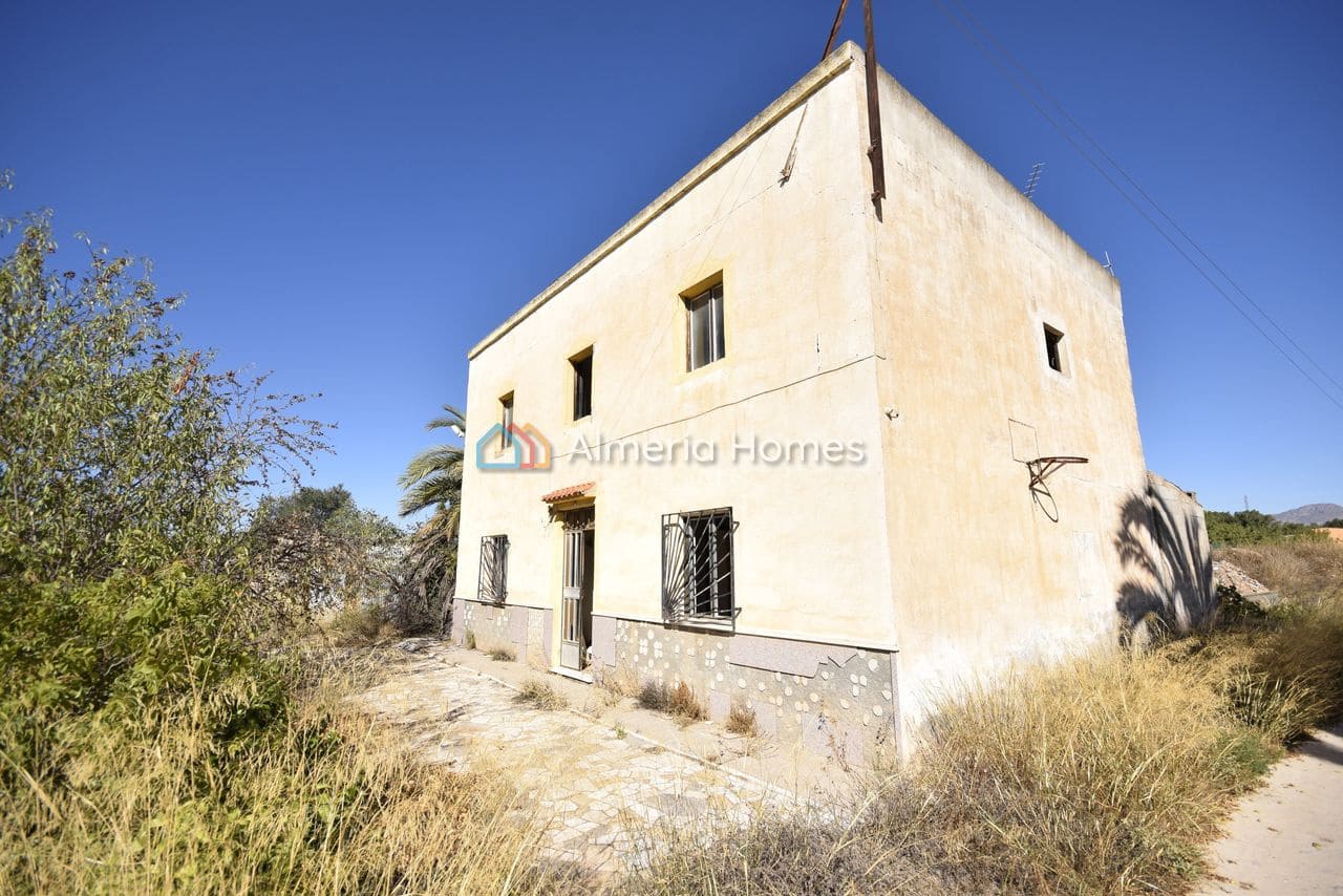 5 bedroom Finca/Country House for sale in Albox - € 89,000 (Ref: 6249099)