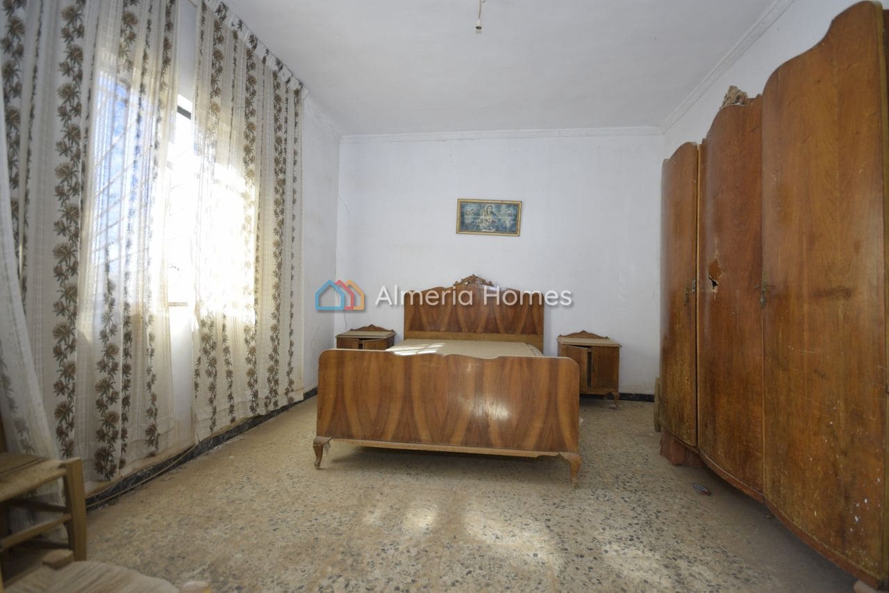 5 bedroom Finca/Country House for sale in Albox - € 89,000 (Ref: 6249099)