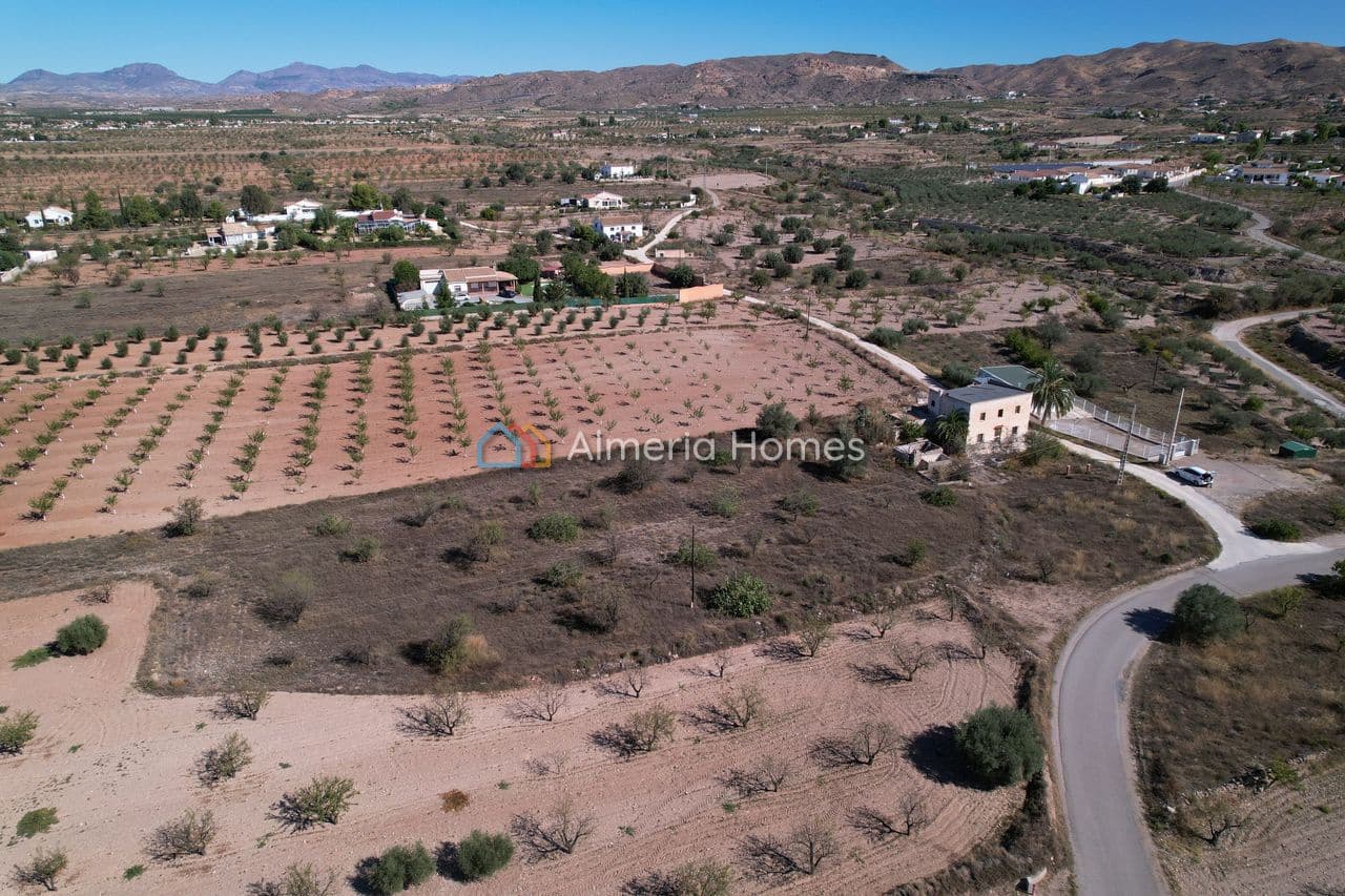 5 bedroom Finca/Country House for sale in Albox - € 89,000 (Ref: 6249099)