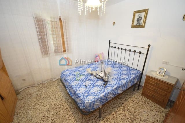 4 sovrum Finca/Hus på landet till salu i Oria - 64 950 € (Ref: 6691843)