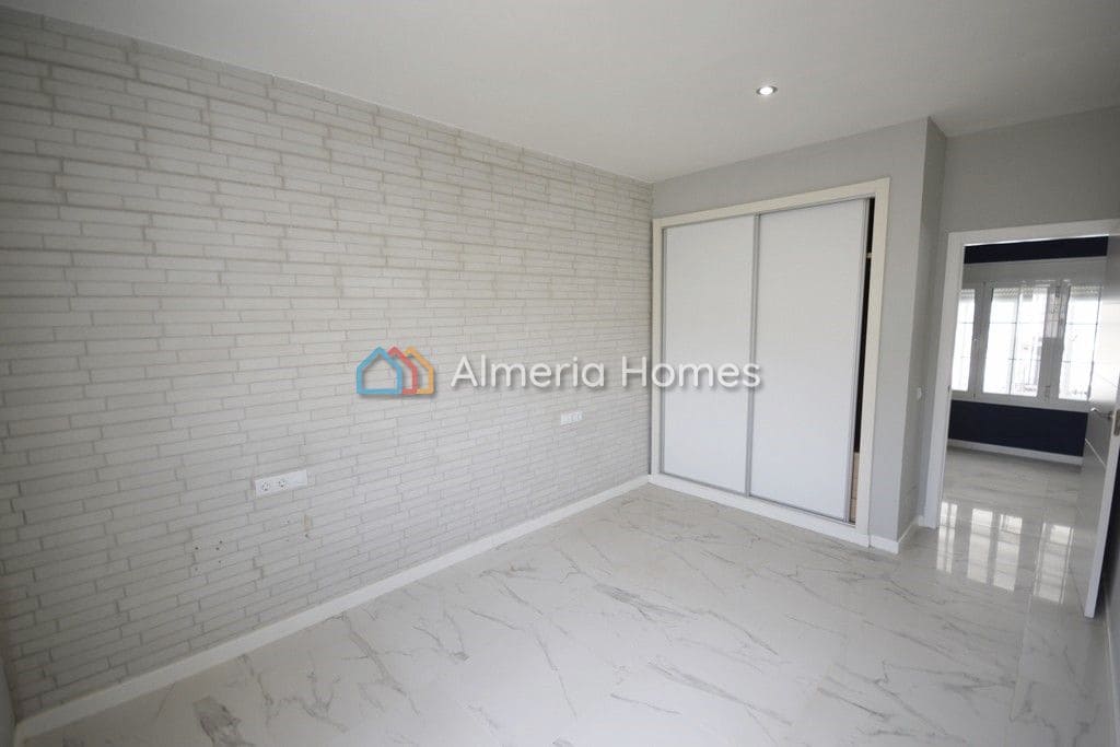 4 soveværelse Villa til salg i Tijola med swimmingpool - € 350.000 (Ref: 6960653)