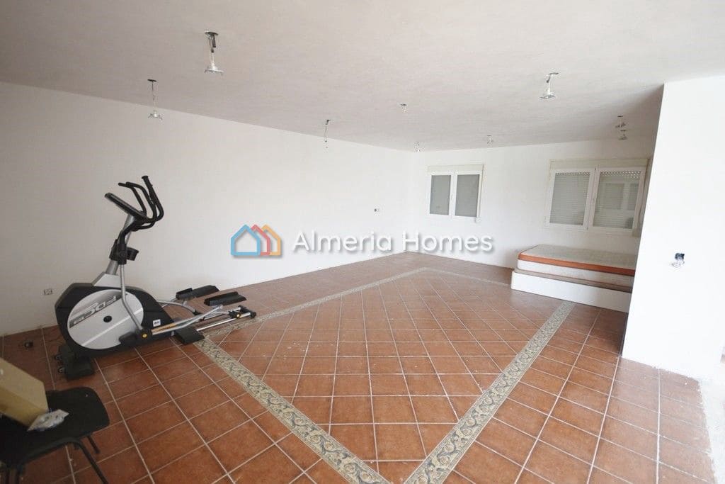 4 soveværelse Villa til salg i Tijola med swimmingpool - € 350.000 (Ref: 6960653)