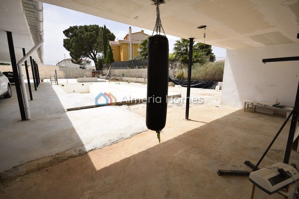 4 soveværelse Villa til salg i Tijola med swimmingpool - € 350.000 (Ref: 6960653)