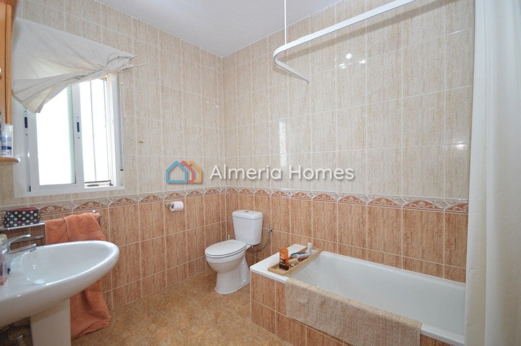 4 sypialnia Willa na sprzedaż w Oria z basenem - 274 995 € (Ref: 6960654)