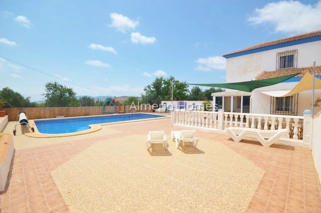 4 soverom Villa til salgs i Oria med svømmebasseng - € 274 995 (Ref: 6960654)