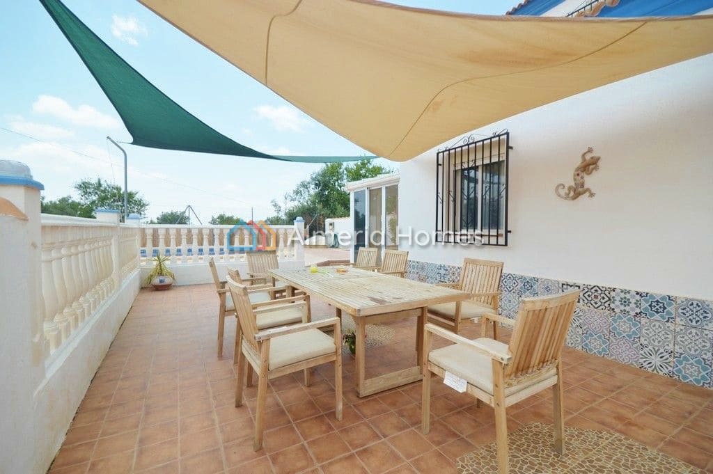 4 sypialnia Willa na sprzedaż w Oria z basenem - 274 995 € (Ref: 6960654)