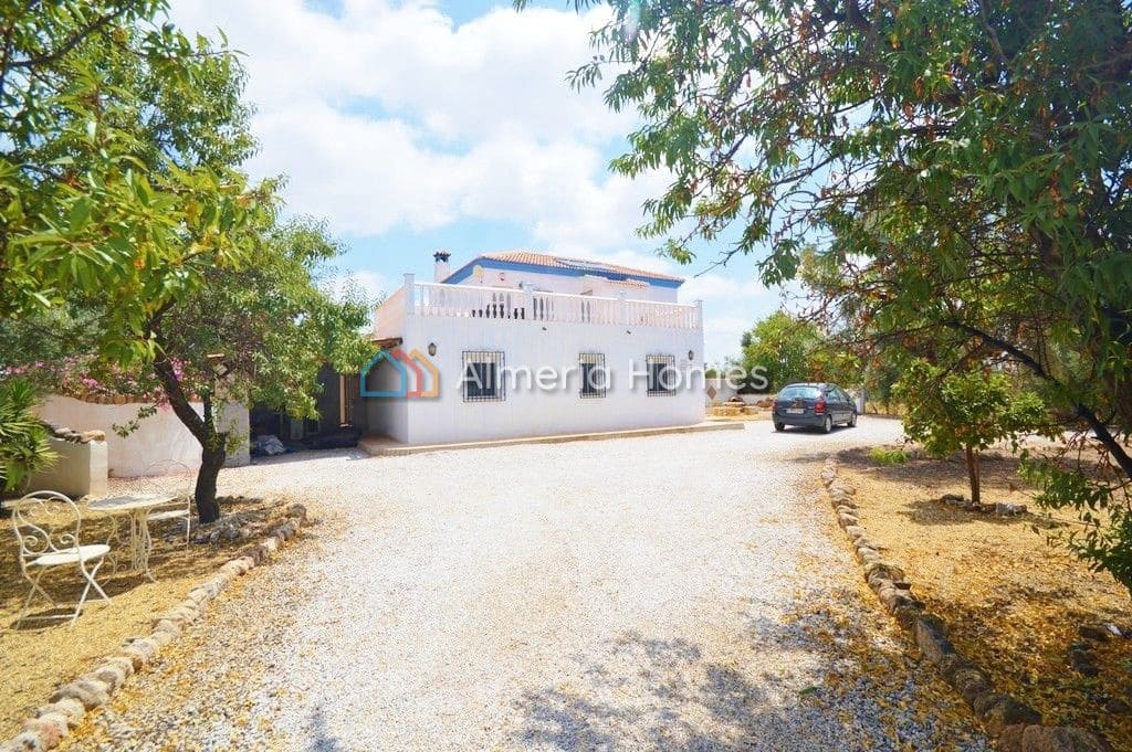 4 sypialnia Willa na sprzedaż w Oria z basenem - 274 995 € (Ref: 6960654)