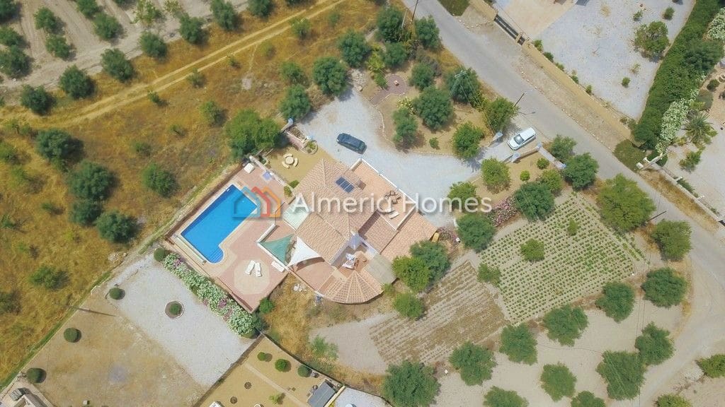 4 sypialnia Willa na sprzedaż w Oria z basenem - 274 995 € (Ref: 6960654)