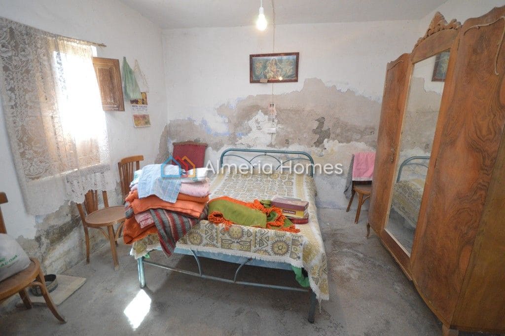 4 sypialnia Finka/Dom wiejski na sprzedaż w Oria - 62 500 € (Ref: 6991286)