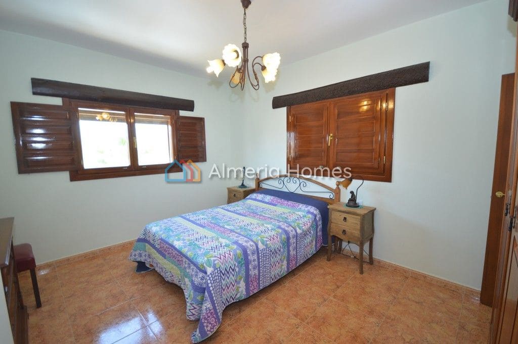 3 slaapkamer Villa te koop in Zurgena met zwembad - € 299.000 (Ref: 6992902)