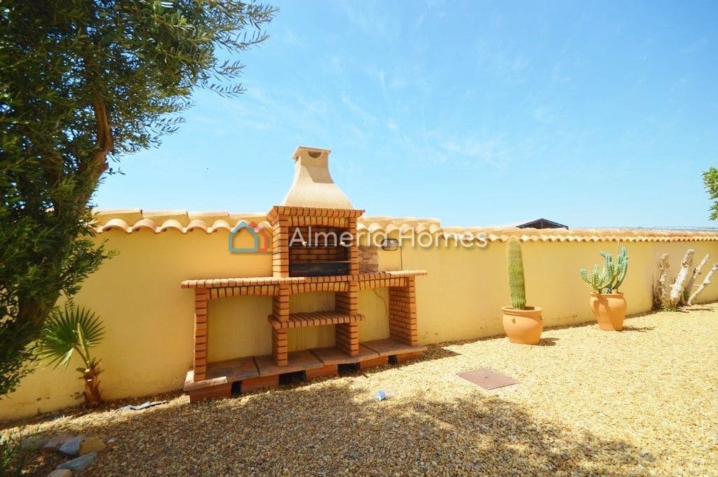 3 slaapkamer Villa te koop in Zurgena met zwembad - € 299.000 (Ref: 6992902)