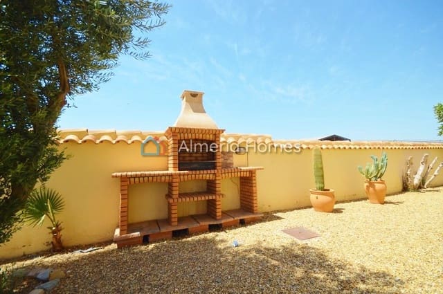 3 soveværelse Villa til salg i Zurgena med swimmingpool - € 299.000 (Ref: 6992902)