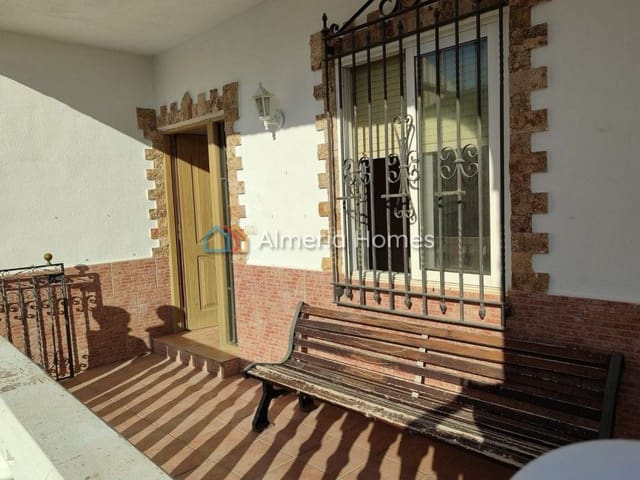 3 makuuhuone Omakotitalo myytävänä paikassa Oria - 64 995 € (Ref: 7101407)