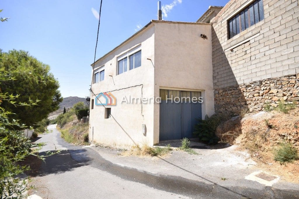 3 makuuhuone Omakotitalo myytävänä paikassa Oria - 64 995 € (Ref: 7101407)