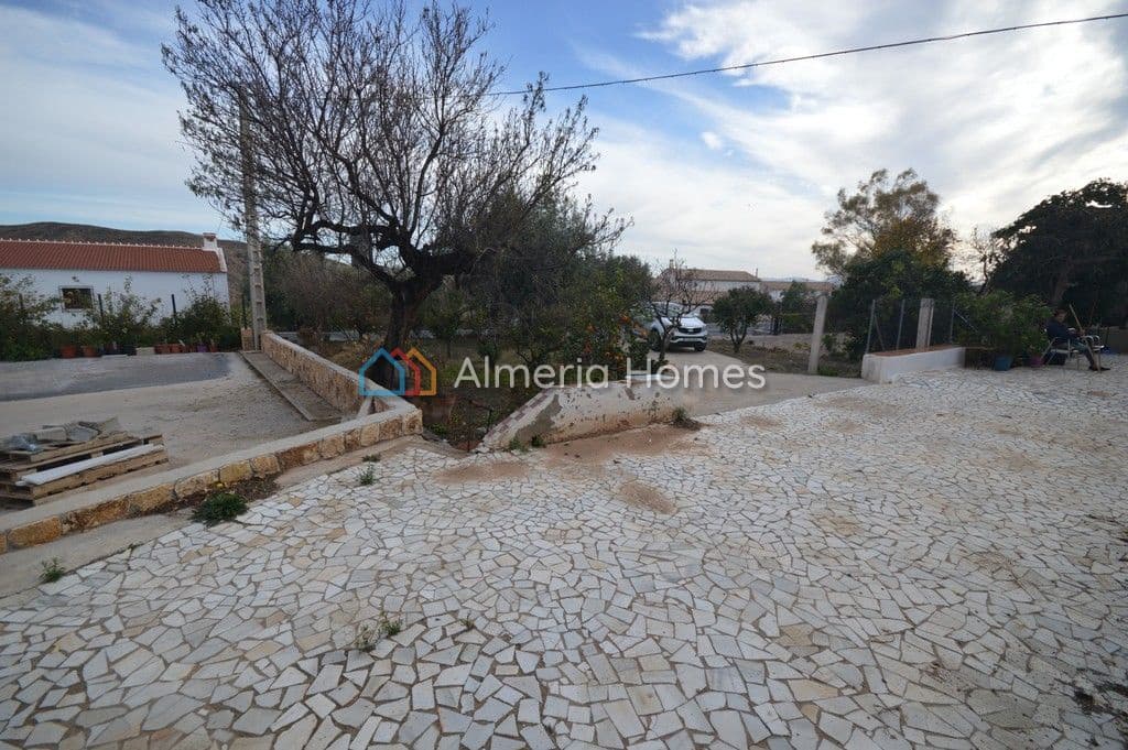5 bedroom Finca/Country House for sale in Albox - € 79,995 (Ref: 7316137)