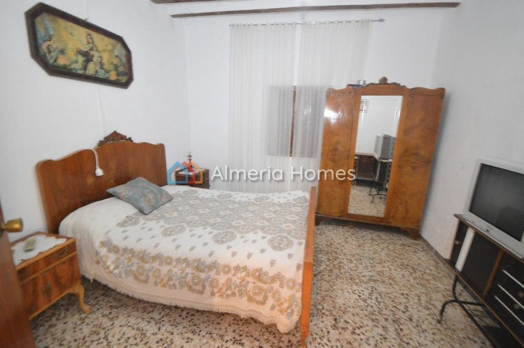 5 bedroom Finca/Country House for sale in Albox - € 79,995 (Ref: 7316137)