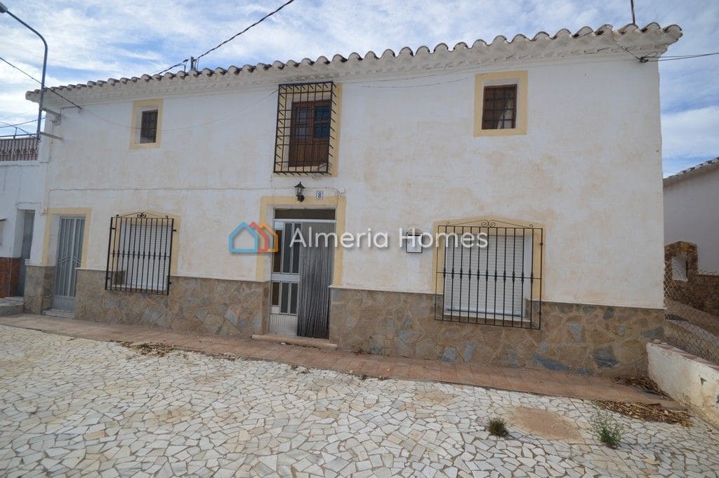 5 bedroom Finca/Country House for sale in Albox - € 79,995 (Ref: 7316137)