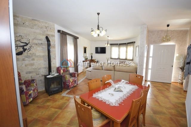 3 bedroom Villa for sale in Albox with pool - € 229,000 (Ref: 7337758)