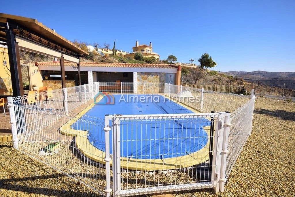 3 soveværelse Villa til salg i Albox med swimmingpool - € 229.000 (Ref: 7337758)