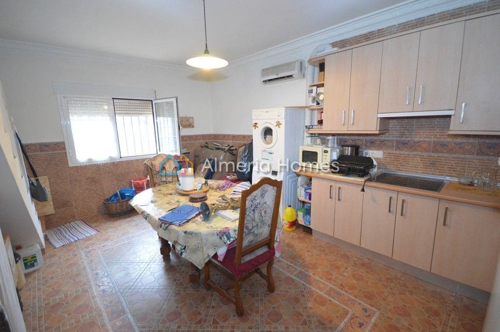 3 soveværelse Villa til salg i Oria - € 80.000 (Ref: 7362861)