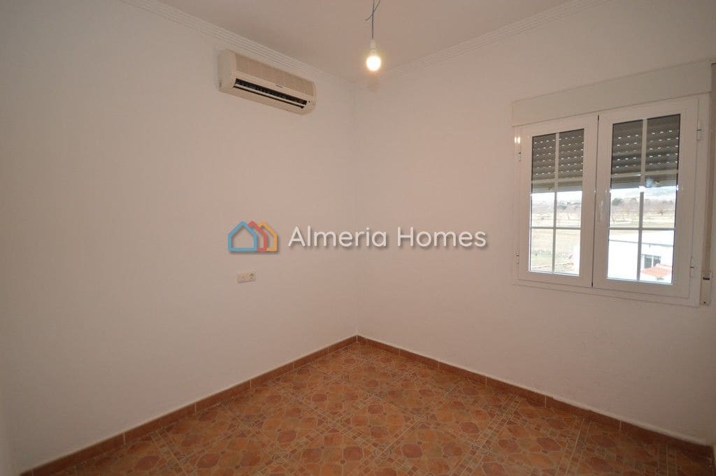 3 soveværelse Villa til salg i Oria - € 80.000 (Ref: 7362861)