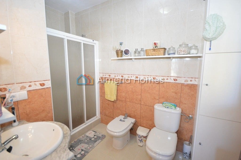 4 sypialnia Willa na sprzedaż w Zurgena - 239 925 € (Ref: 7437409)